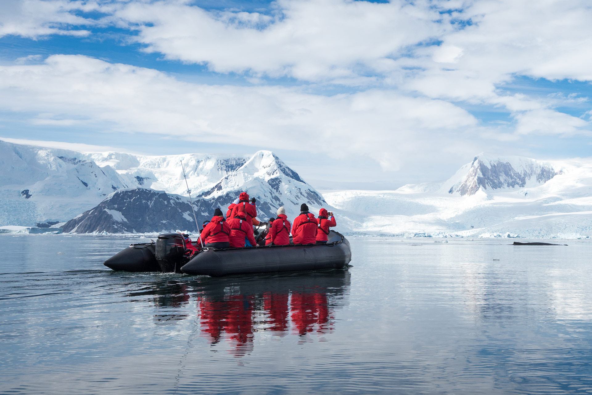 Crystal Cruises - Crystal Endeavor - RENDERING Expeditions.jpg